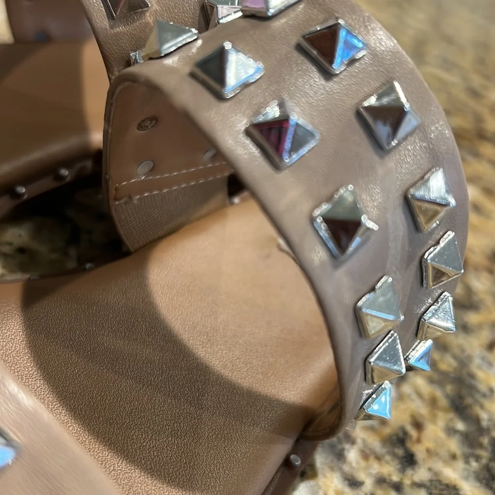 Steve Madden Studded Tan  Sandals Women’s‎ Slip On Square Toe Strapy